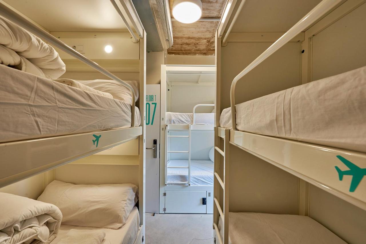 Hostelfly Мадрид Экстерьер фото